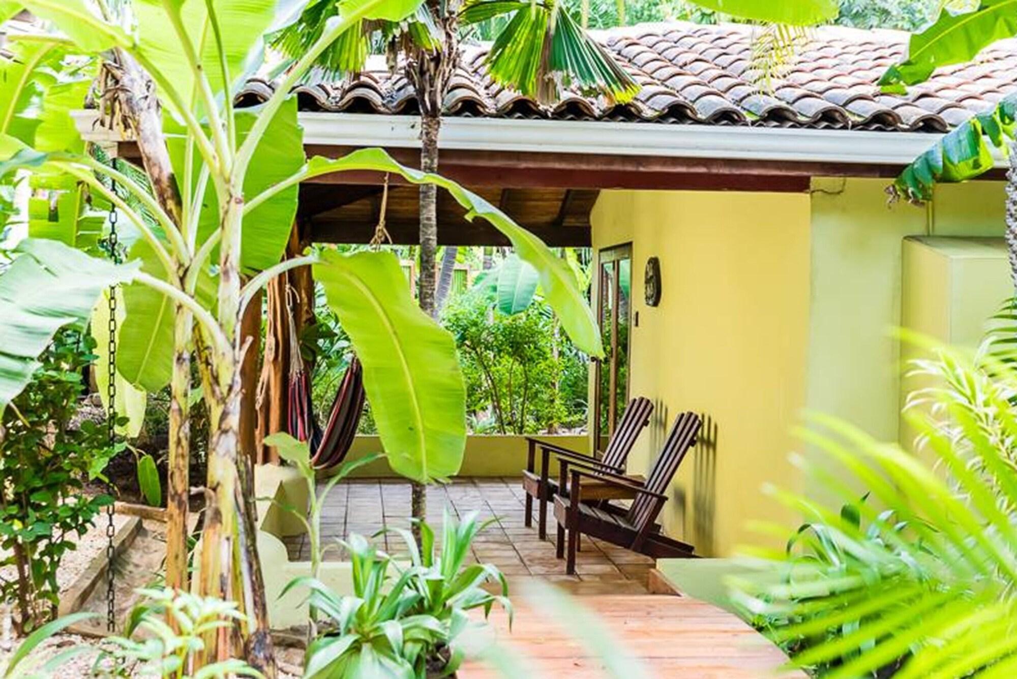 Hotel Pasatiempo Tamarindo Exterior foto