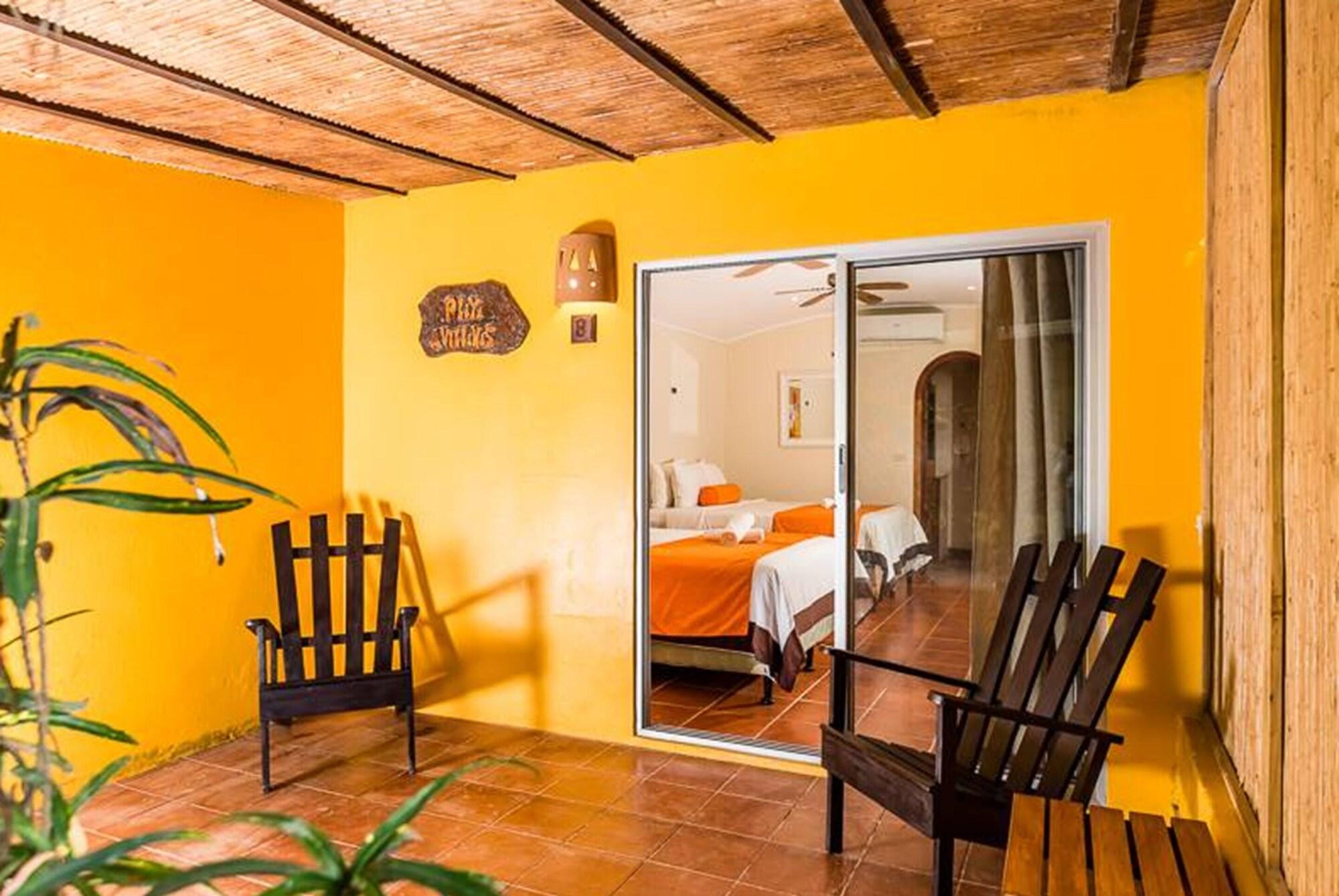 Hotel Pasatiempo Tamarindo Exterior foto