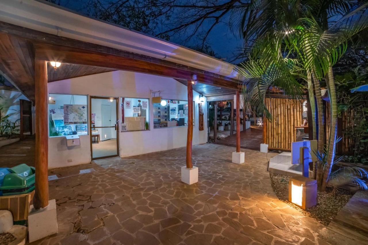Hotel Pasatiempo Tamarindo Exterior foto