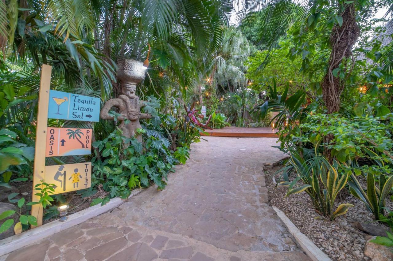 Hotel Pasatiempo Tamarindo Exterior foto